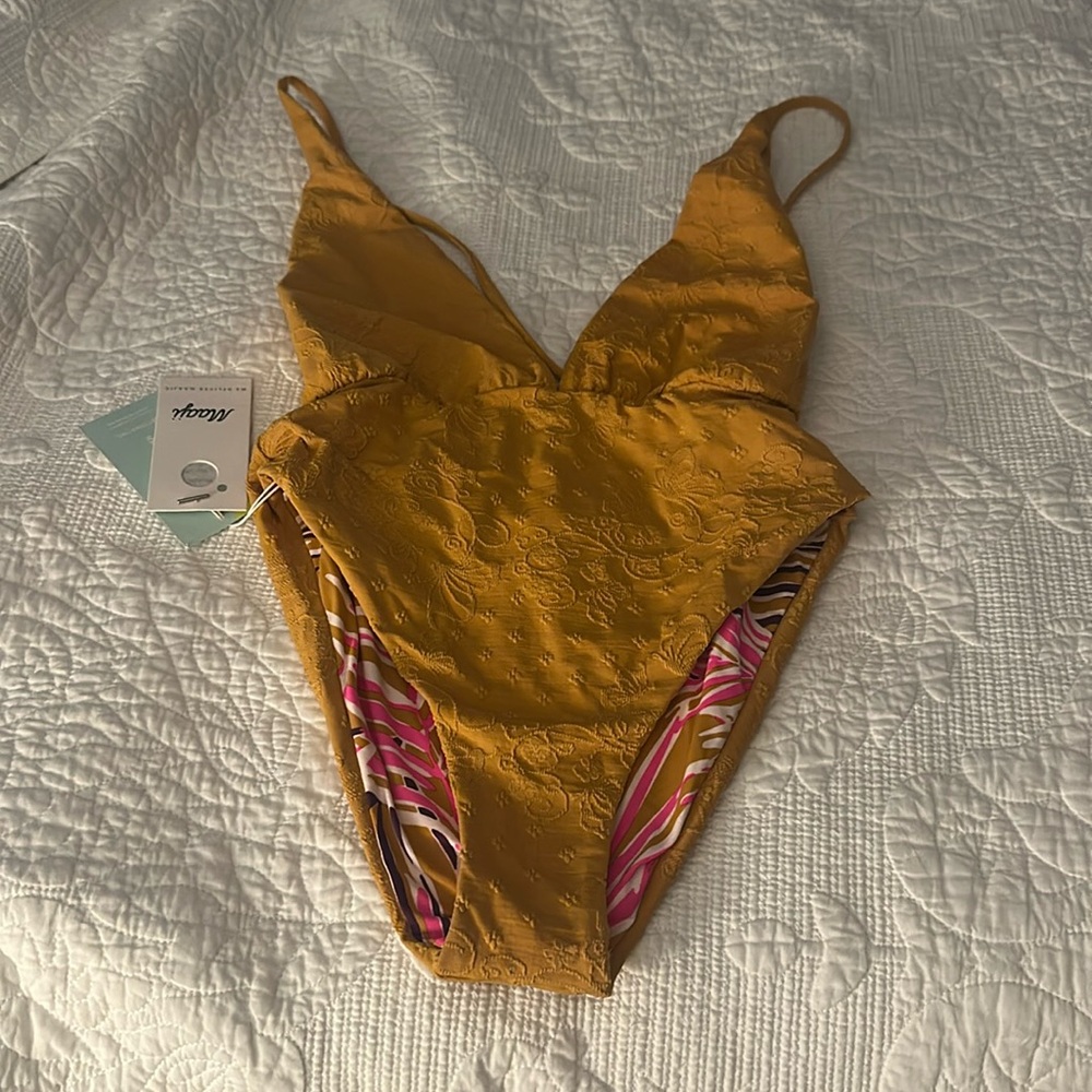 Maaji Caramel Brown Safri Plunge One Piece SwimSuit Reversible Small NWT